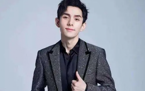 李佳琦方回应网传学历造假（李佳琦学历是真的吗）