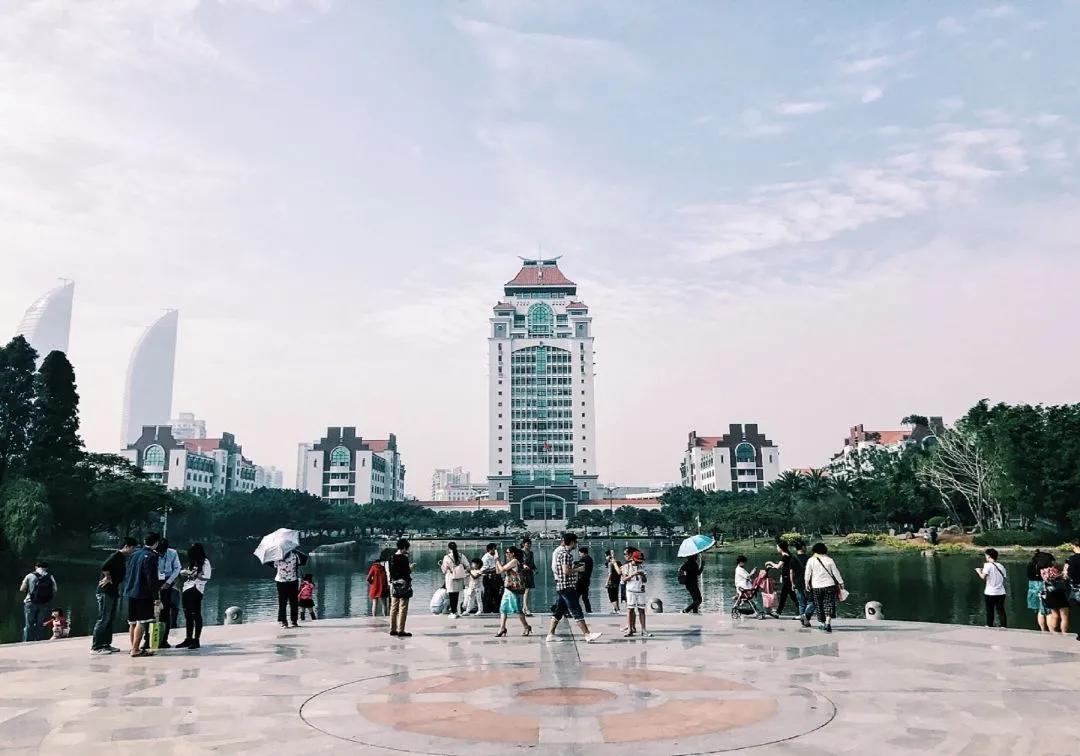 福建师范大学排名全国排名（福建最好的高校排行榜前十名）